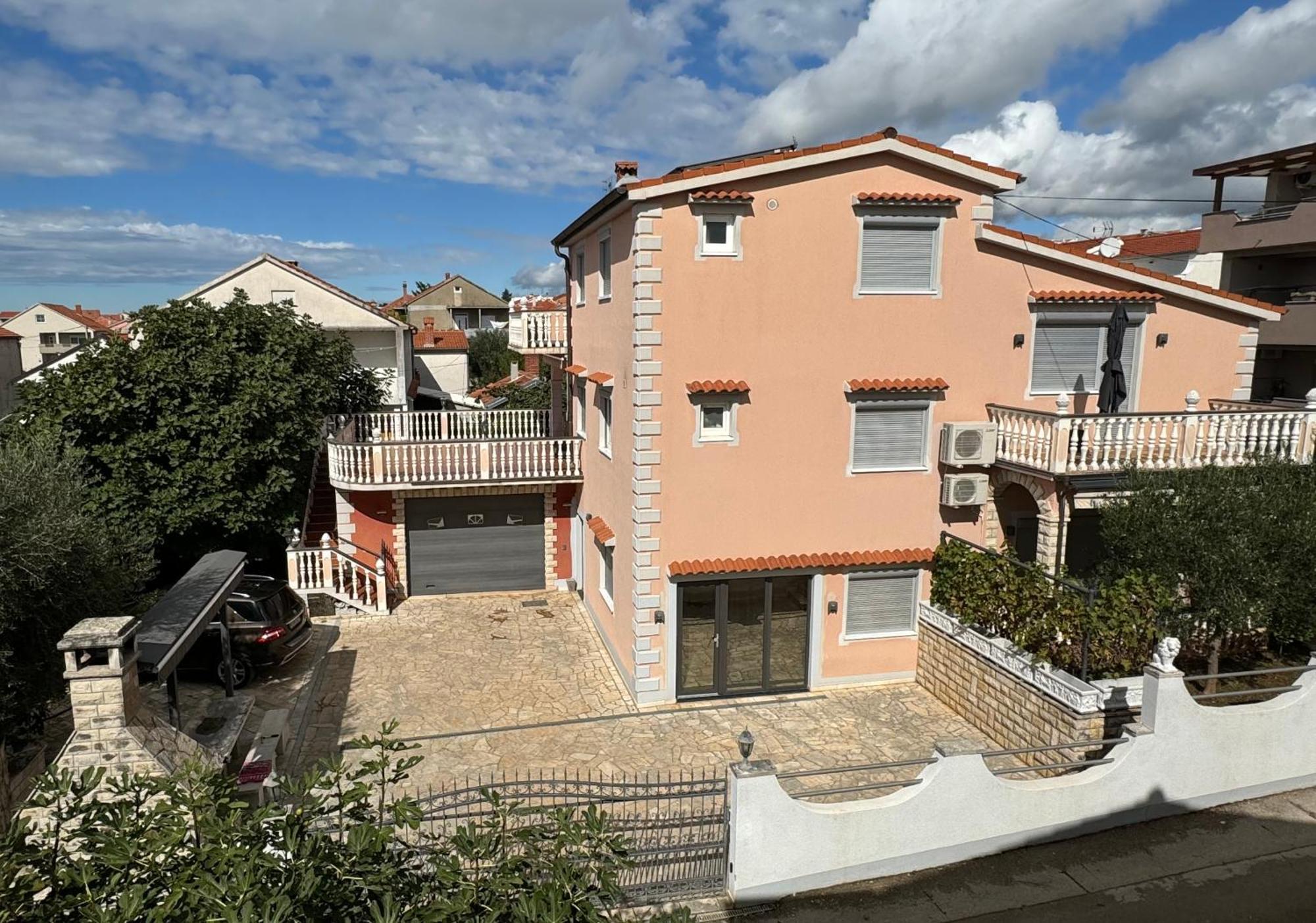 Katy & David Apartments Zadar Exteriör bild